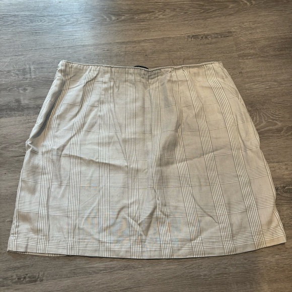 Abercrombie & Fitch Blazer and Skirt Set - Picture 8 of 12